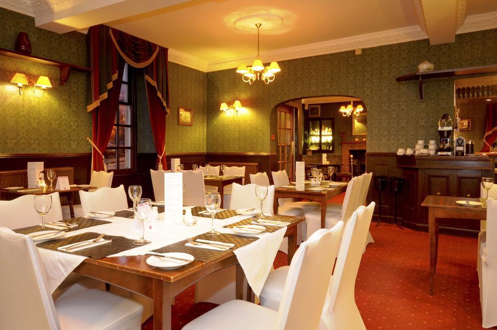 Ferrybridge Hotel Dunfermline Extérieur photo