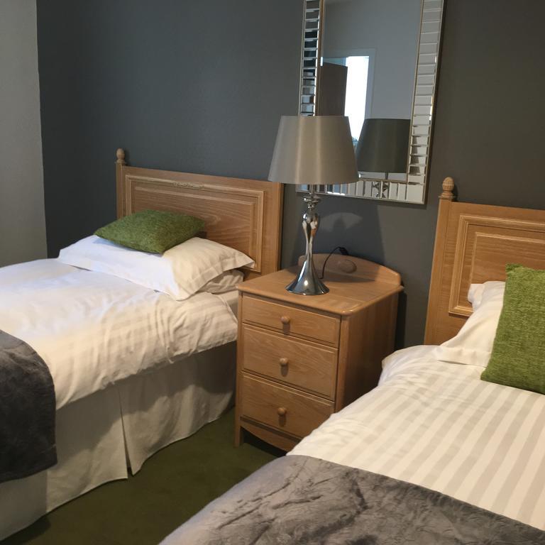 Ferrybridge Hotel Dunfermline Extérieur photo